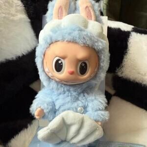 Htf blue tag merlion labubu